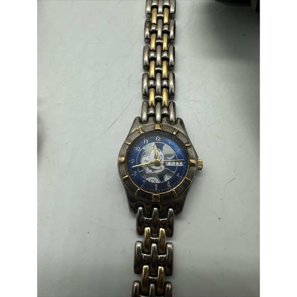 Lot of 6 Watches Clock Disney Novelty Wrist Untested Needs Batteries Collector - Picture 2 of 9